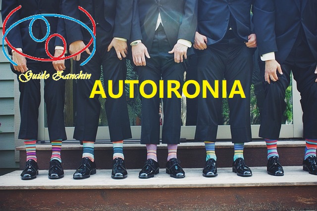 uomini con calze coloratissime, autoironia,